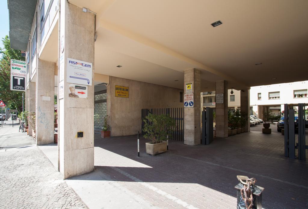 Astoria Suite Apartments Bolonia Exterior foto
