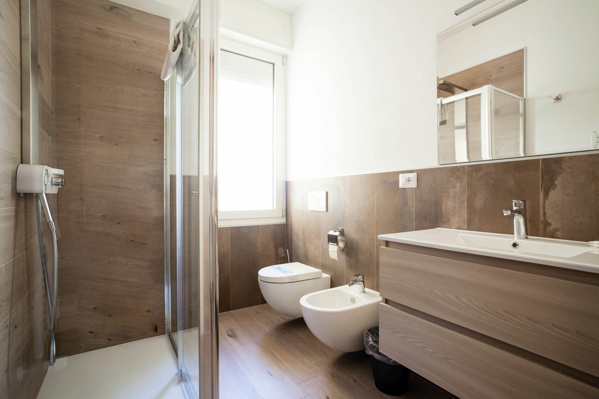 Astoria Suite Apartments Bolonia Exterior foto