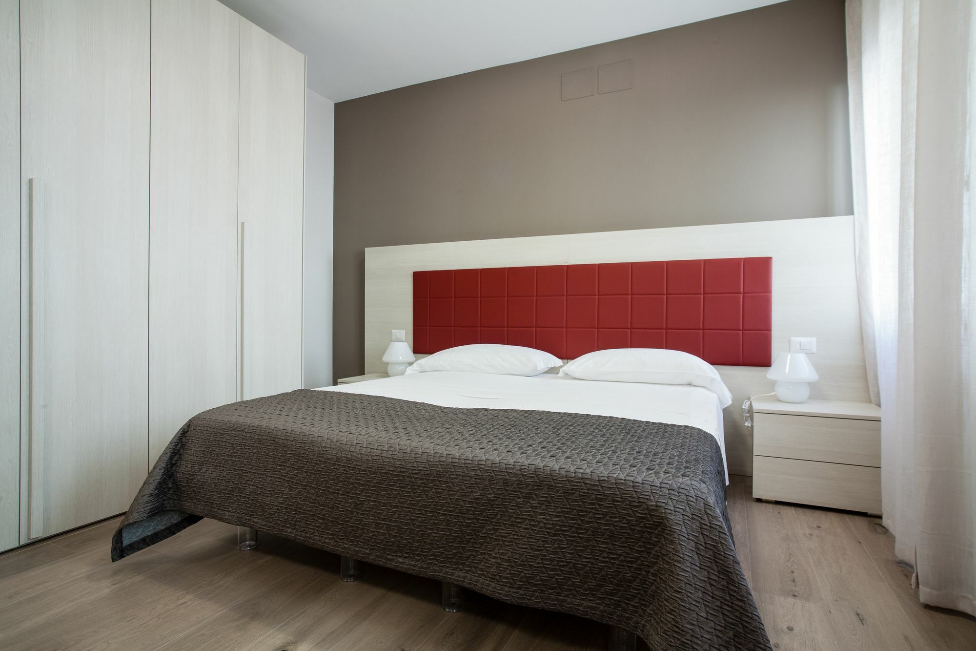 Astoria Suite Apartments Bolonia Exterior foto